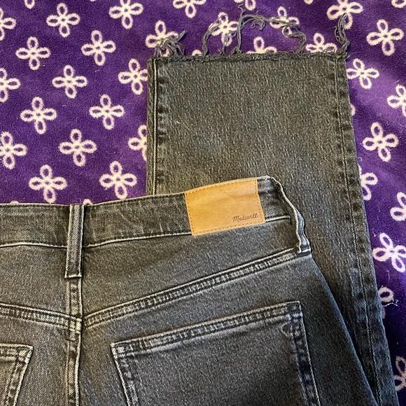 Madewell “curvy vintage straight leg jean” size 29! - Picture 3 of 6